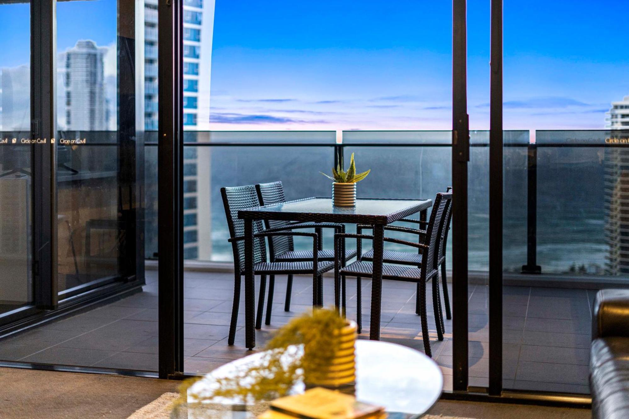 Ocean View Apartments With Balcony - Circle On Cavill - Central Location! - Self Contained & Privately Managed Χρυσή Ακτή Εξωτερικό φωτογραφία