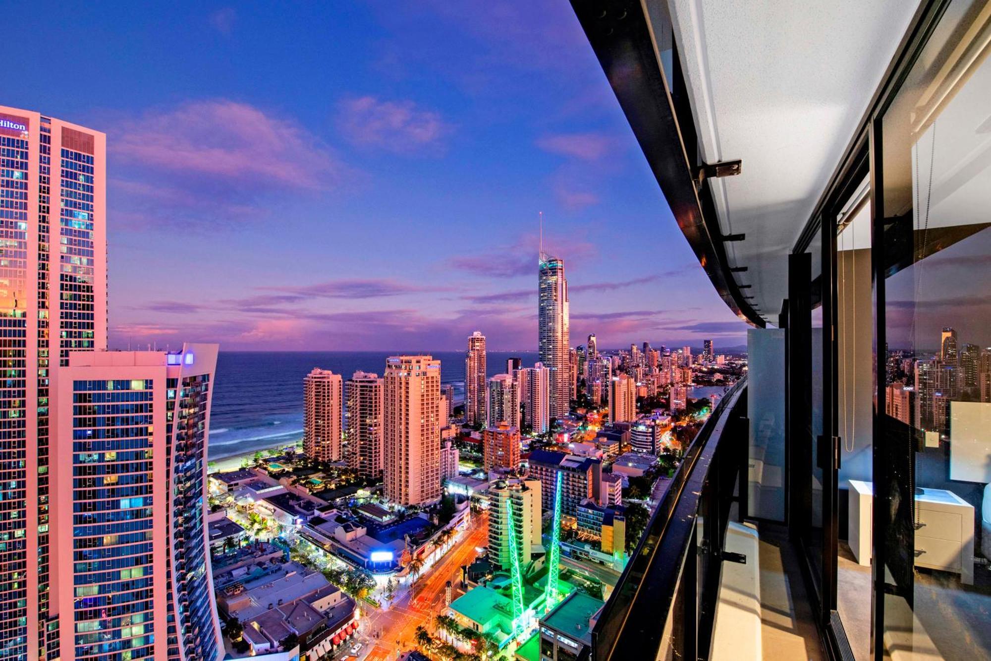 Ocean View Apartments With Balcony - Circle On Cavill - Central Location! - Self Contained & Privately Managed Χρυσή Ακτή Εξωτερικό φωτογραφία