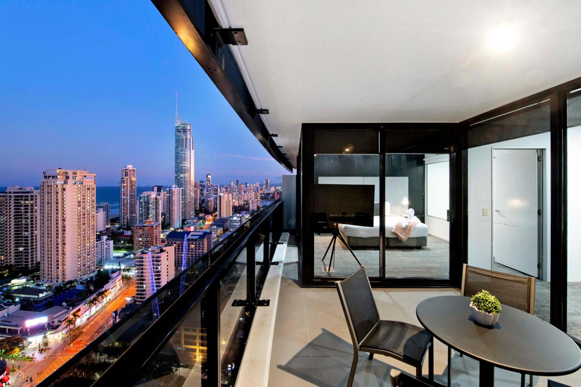 Ocean View Apartments With Balcony - Circle On Cavill - Central Location! - Self Contained & Privately Managed Χρυσή Ακτή Εξωτερικό φωτογραφία