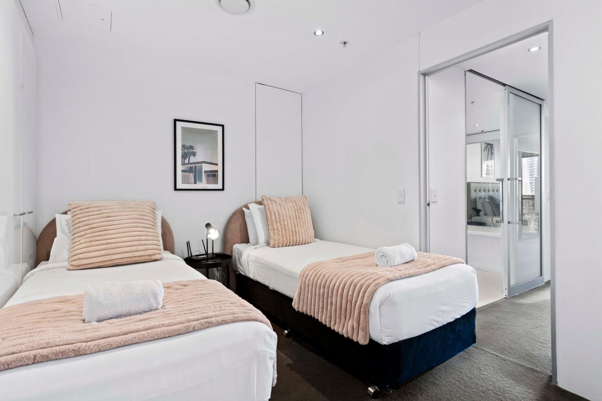 Ocean View Apartments With Balcony - Circle On Cavill - Central Location! - Self Contained & Privately Managed Χρυσή Ακτή Εξωτερικό φωτογραφία